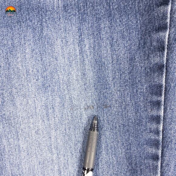 Maurices Cropped Jeans Blue Medium Wash Pockets Denim Women's 18W Short - Picture 7 of 10